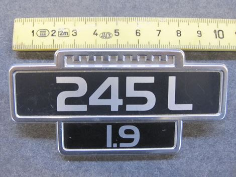 245-l-19 Volvo 245L 1,9 emblem - Billede 1