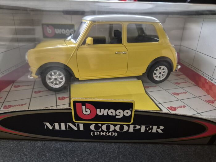 Burago Gold Collection 1:16 Mini Cooper 1960 Gul - Billede 3
