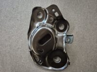 Bagbrobeslag højre bag 30714570, Volvo S60/S80/V70/XC70/XC90 - Billede 2
