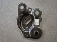 bagbro beslag venstre bag, Volvo S60 (-2009), S80 (-2006), V70 P26, XC70 (2001-2007), XC90 (-2014)