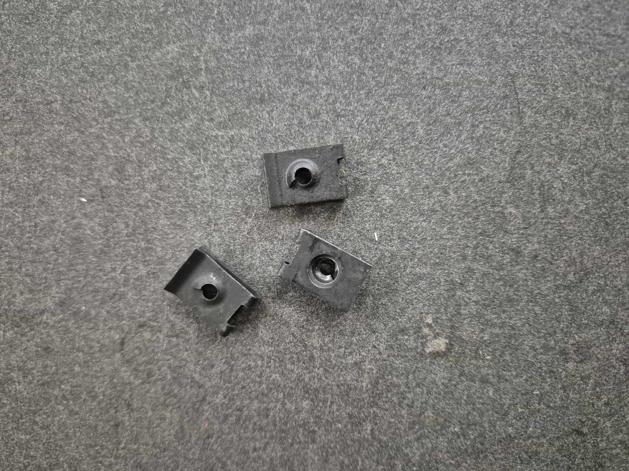 wp-17600879317488986669041668585593.jpg Plademøtrik 4,8 mm - Billede 1