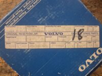 Monteringssæt til spændingsbælter i bagagerum, NOS – original Volvo, Volvo 740 760 940 960 V90 - Billede 2