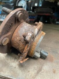 Hjulleje bagaksel – venstre/højre, uden AWD (original Volvo), Volvo C30, C70 (2006-), S40, V50 (2004-) - Billede 7