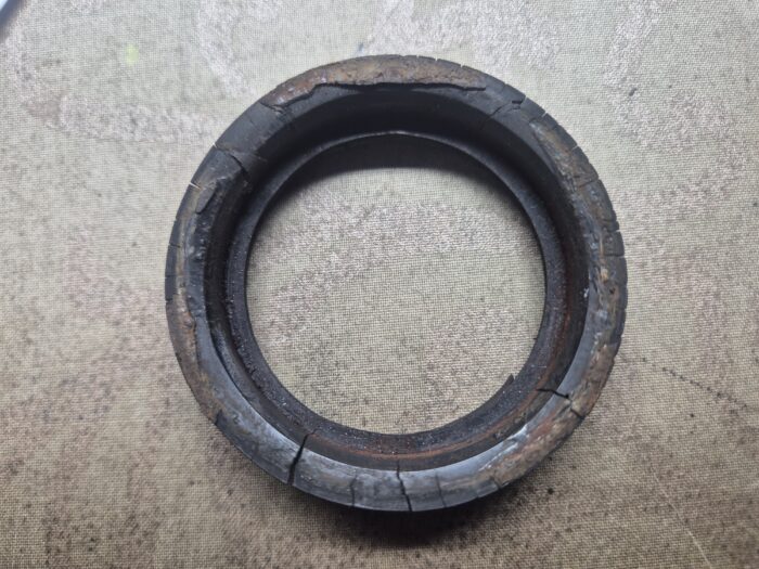 pakdåse mellem leje og aksel volvo S60 S80V70 V70XC, se stelnr sen - Billede 2